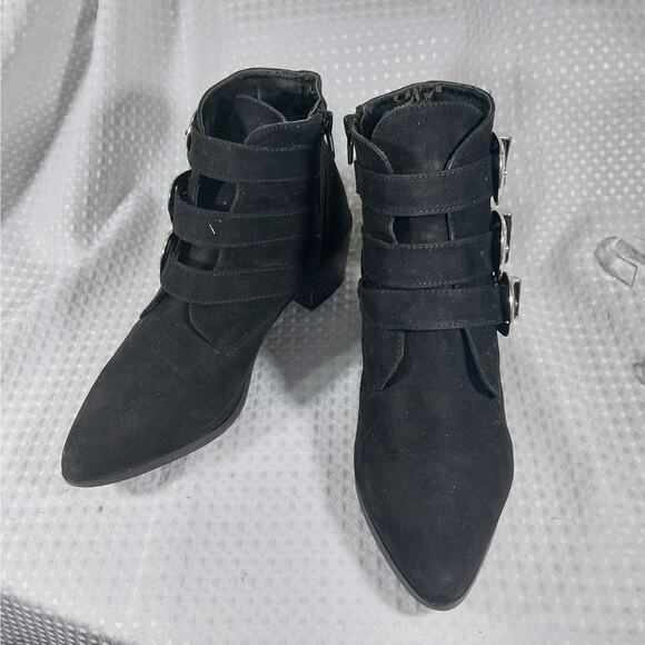 FOREVER 21! LUXE BLACK VEGAN SUEDE LEATHER TRIPLE BUCKLE ZIPPER BOOTS! SZ 8M - Picture 3 of 12